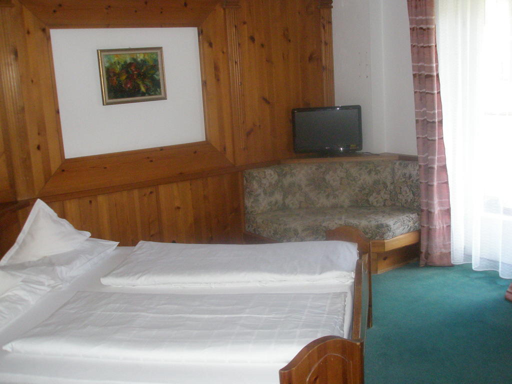 Rier Hotel Siusi Room photo